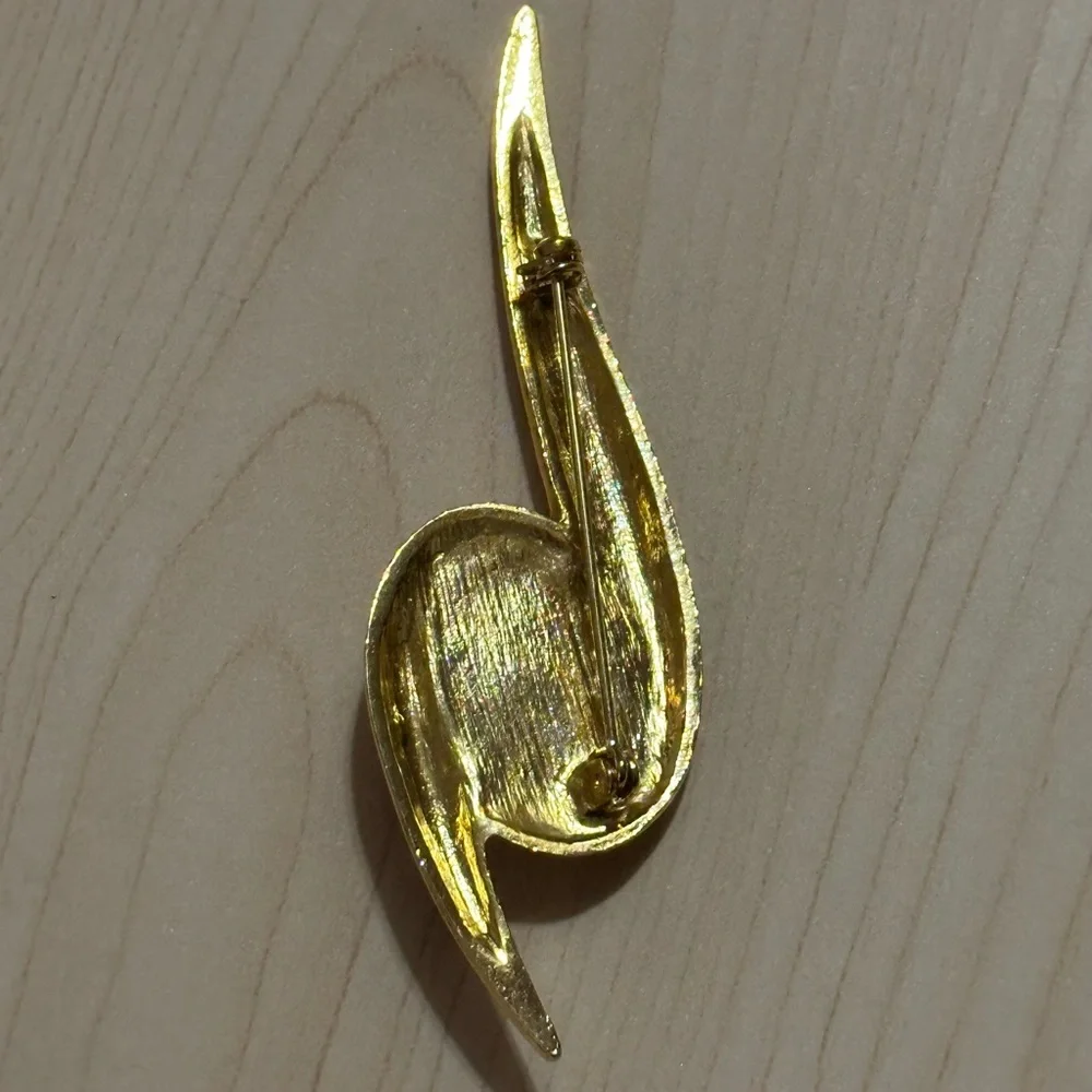 Vintage Unsigned Faux Pearl and Gold Tone Mid Century Modern Brooch